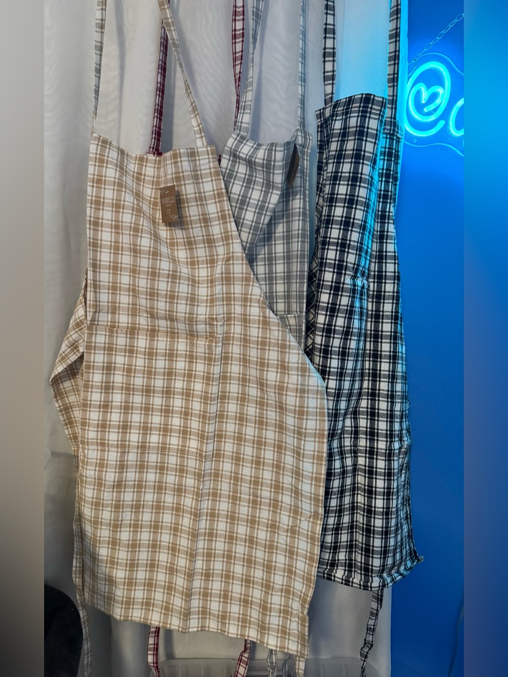 Mabelle Kitchen & Table Buffalo Plaid Woven Apron - Picture 6 of 11
